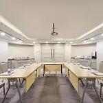 Wyndham Grand Kalamis Marina מלון 5*