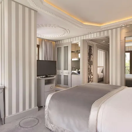 Hotel Wyndham Grand Kalamis Marina 5*