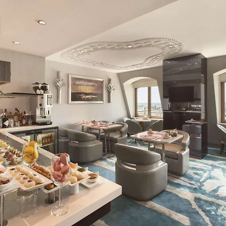 Wyndham Grand Kalamis Marina 5*