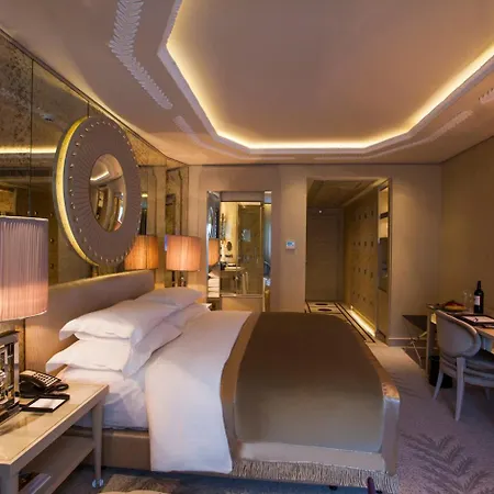 Wyndham Grand Kalamis Marina Hotel 5*