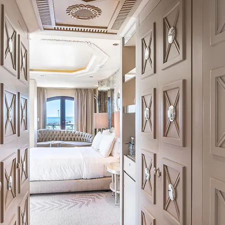 Hotel Wyndham Grand Kalamis Marina Istanbul