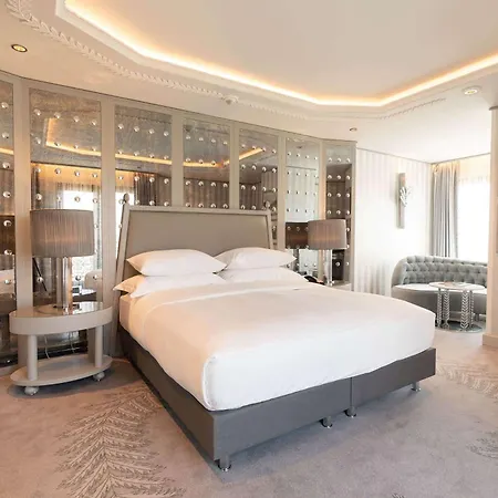 Wyndham Grand Kalamis Marina 5* Istanbul