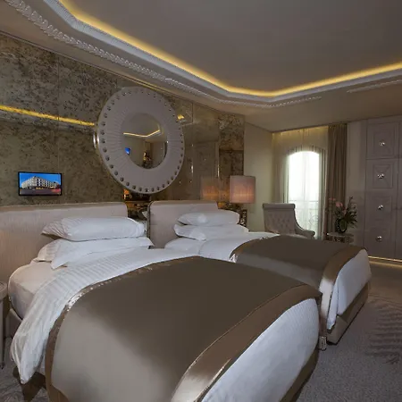 Wyndham Grand Kalamis Marina