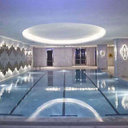 Hotel Wyndham Grand Kalamis Marina 5*