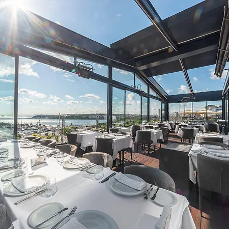 Wyndham Grand Kalamis Marina Hotel