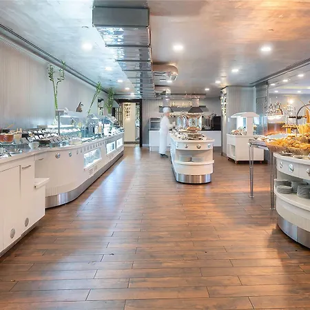 Wyndham Grand Kalamis Marina 5*