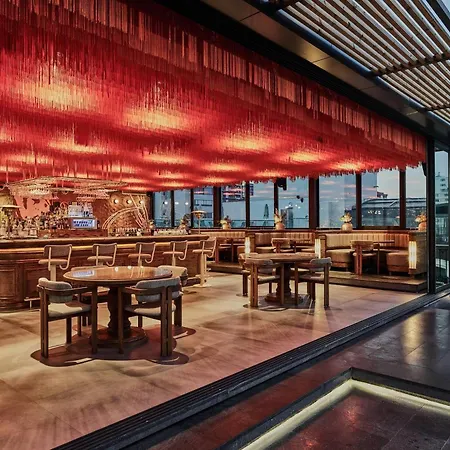 Hotel Wyndham Grand Kalamis Marina Istanbul