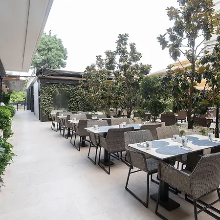 Hotel Wyndham Grand Kalamis Marina 5*