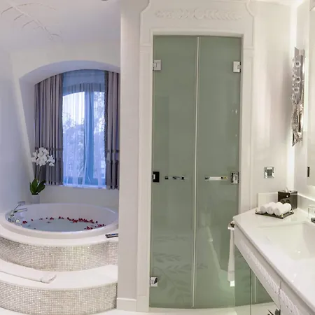 Wyndham Grand Kalamis Marina Istambul